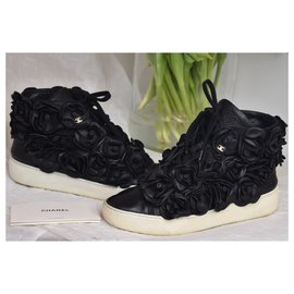 Chanel-Camelia Flower Black Sneakers-Black