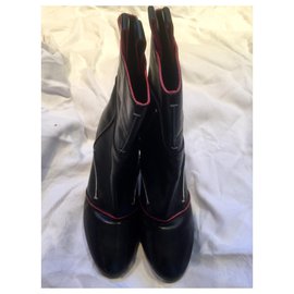 Fendi-Leather boots with laquered heel-Black,Dark green