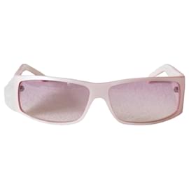 Christian Dior-Des lunettes de soleil-Rose