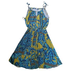 Robe Versace en viscose imprimée Multicolore