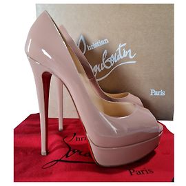 Christian Louboutin senhora peep nova Outro
