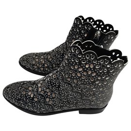 Alaïa Botins de couro Preto