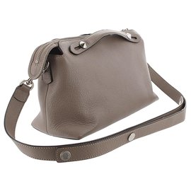 Fendi-Sac à main en cuir gris Fendi By The Way-Gris