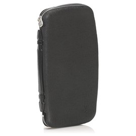 Louis Vuitton-Louis Vuitton Black Taiga Atoll Travel Organizer-Black