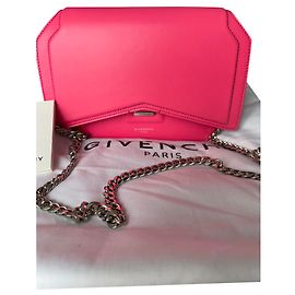 Sac à main Givenchy Bow Cut en cuir rose Rose