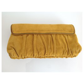 Gucci-Clutch bags-Mustard