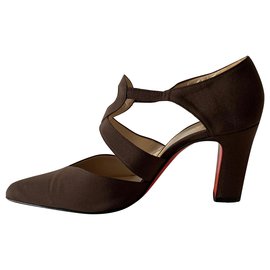 Christian Louboutin-Zapatos de tacón WAZI marrón-Marrón oscuro