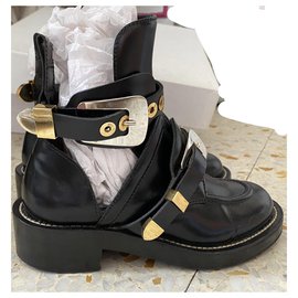 Balenciaga-Ankle Boots-Black