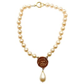 Chanel-L'intramontabile collana di perle Chanel-Bianco sporco