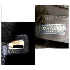 Chanel-Chanel leather and fur Gabrielle chain bag-Black