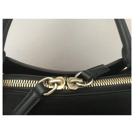 Givenchy-Obsedia-Coñac