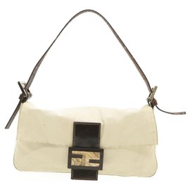 Fendi-Bolsa de ombro FENDI Mamma Baguette Branco Marrom Auth rd1281-Marrom,Branco