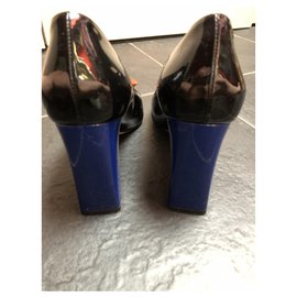 Dior-escarpins-Noir,Rouge,Bleu