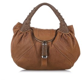 Fendi-Fendi Brown Spy Leather Hobo Bag-Brown