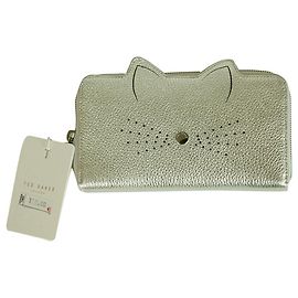 Portefeuille Ted Baker en cuir argenté zippé autour des oreilles de chat. Coffret Argenté