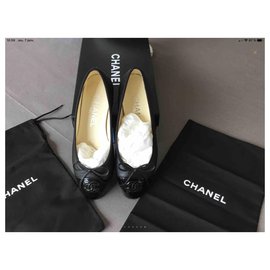 Chanel-Novas bailarinas Chanel excelentes-Preto