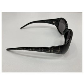 Fendi-Sunglasses-Black