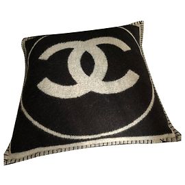 Cojín Chanel Negro Gris
