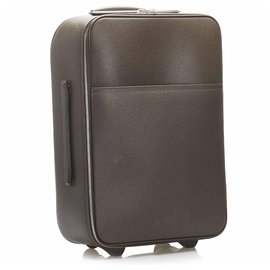 Louis Vuitton-Louis Vuitton Brown Taiga Pegase 55-Brown,Dark brown