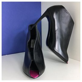 Balenciaga-Heels-Black