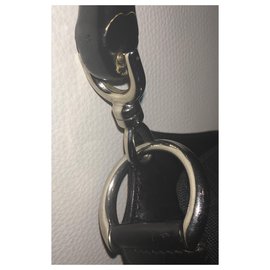 Gucci-Handtaschen-Schwarz,Silber Hardware
