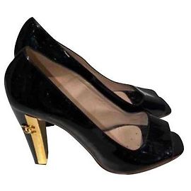 Chanel Black Patent Leather Heels 39 Black