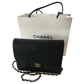 Chanel-Timless-Noir