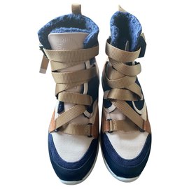 Chloé-Sneakers-Beige