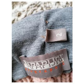 Napapijri-LOGO-Pink
