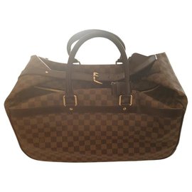 Louis Vuitton-bolsa de viaje de luis vuitton.-Castaño