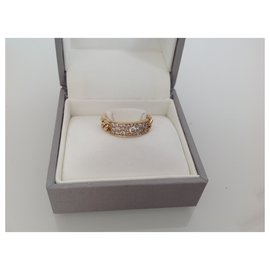 Dior-curb-Gold hardware