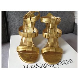 Yves Saint Laurent-Calcanhares-Dourado