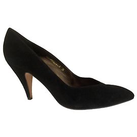 Gina black suede pumps Black