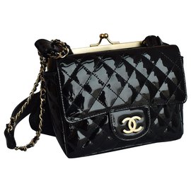 Chanel-Mini bolso atemporal con embrague de encaje-Negro