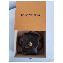 Louis Vuitton-Bolsas-Marrom