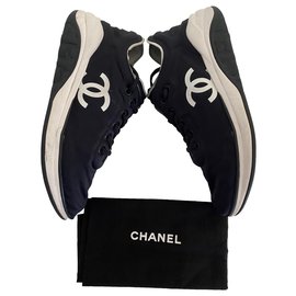 Chanel Baskets Noir Blanc