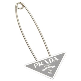 Broche de triángulo negro de Prada Negro