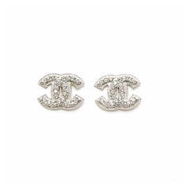 Chanel-SILVER CC STUD M BORDERED-Silvery