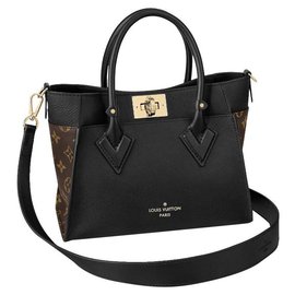 Louis Vuitton-LV On My side PM tote-Black