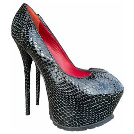Autre Marque 1969 Black Leather Pumps 16cm Heels Black
