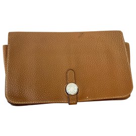 Hermès Dogon Geldbörse Leder Hellbraun Hellbraun