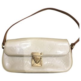Louis Vuitton Handtasche Eggshell Lackleder Aus weiß