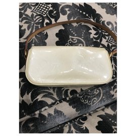 Louis Vuitton-Handtaschen-Aus weiß