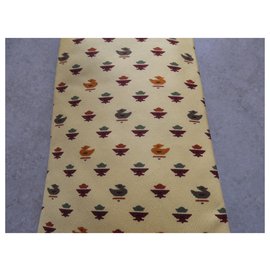 Hermès-hermès tie with its box-Yellow