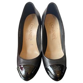 Chanel Pumps Black Leather 36.5 Black