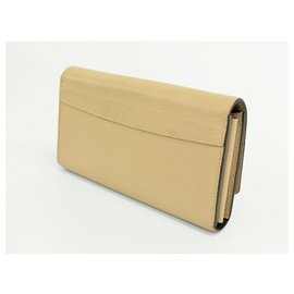 Louis Vuitton-Louis Vuitton Capucines-Beige