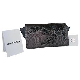 Givenchy Abend Clutch Clutch Schwarz Grau