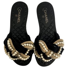 Chanel Flat sandals Multiple colors