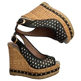 Autre Marque Emanuélle Vee Sandalen mit Lederkeil Schwarz Schwarz
