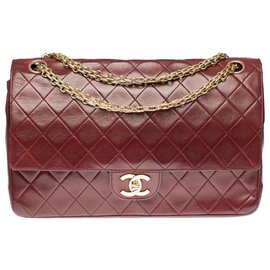 Chanel-Splendid Timeless / Classic 27cm in burgundy quilted lambskin, Mademoiselle gold-tone metal trim and chain-Dark red